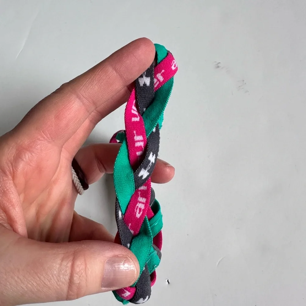 Under Armour twisted headband